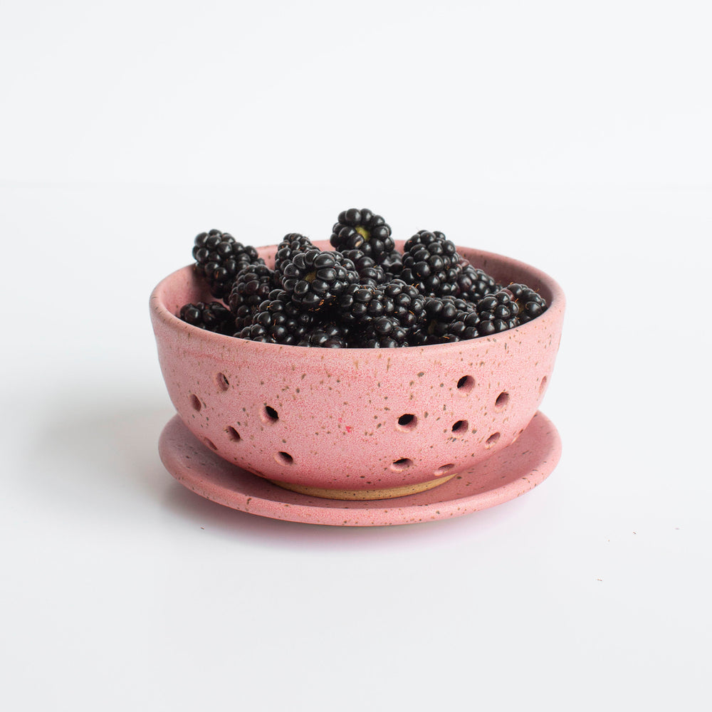 Berry Bowl + Saucer in Pink